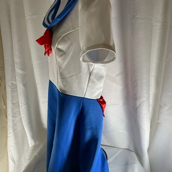 Sailor moon dress costume - Picture 3 of 6